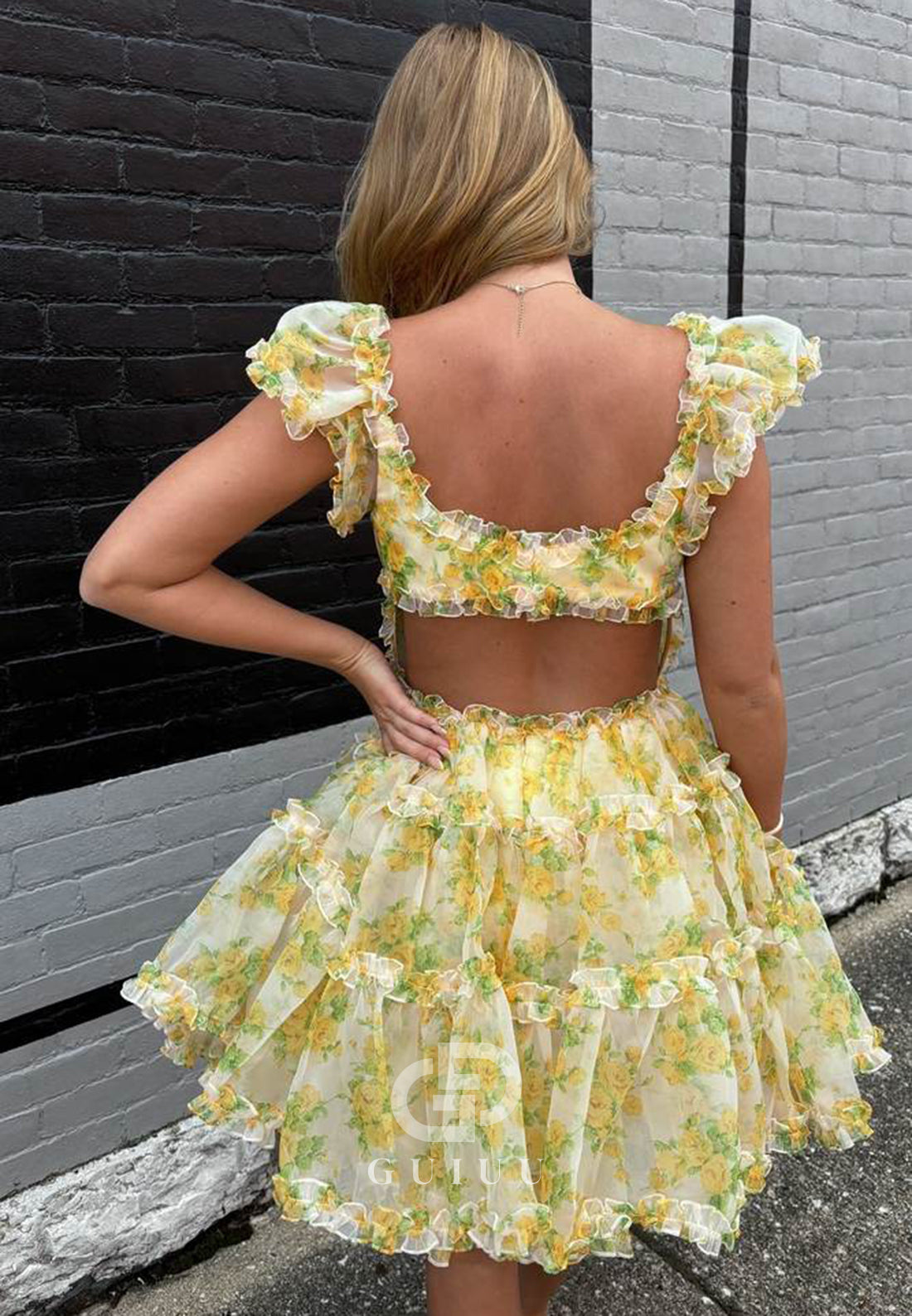 Daffodil Spaghetti Straps Square Corset Short Homecoming Dress