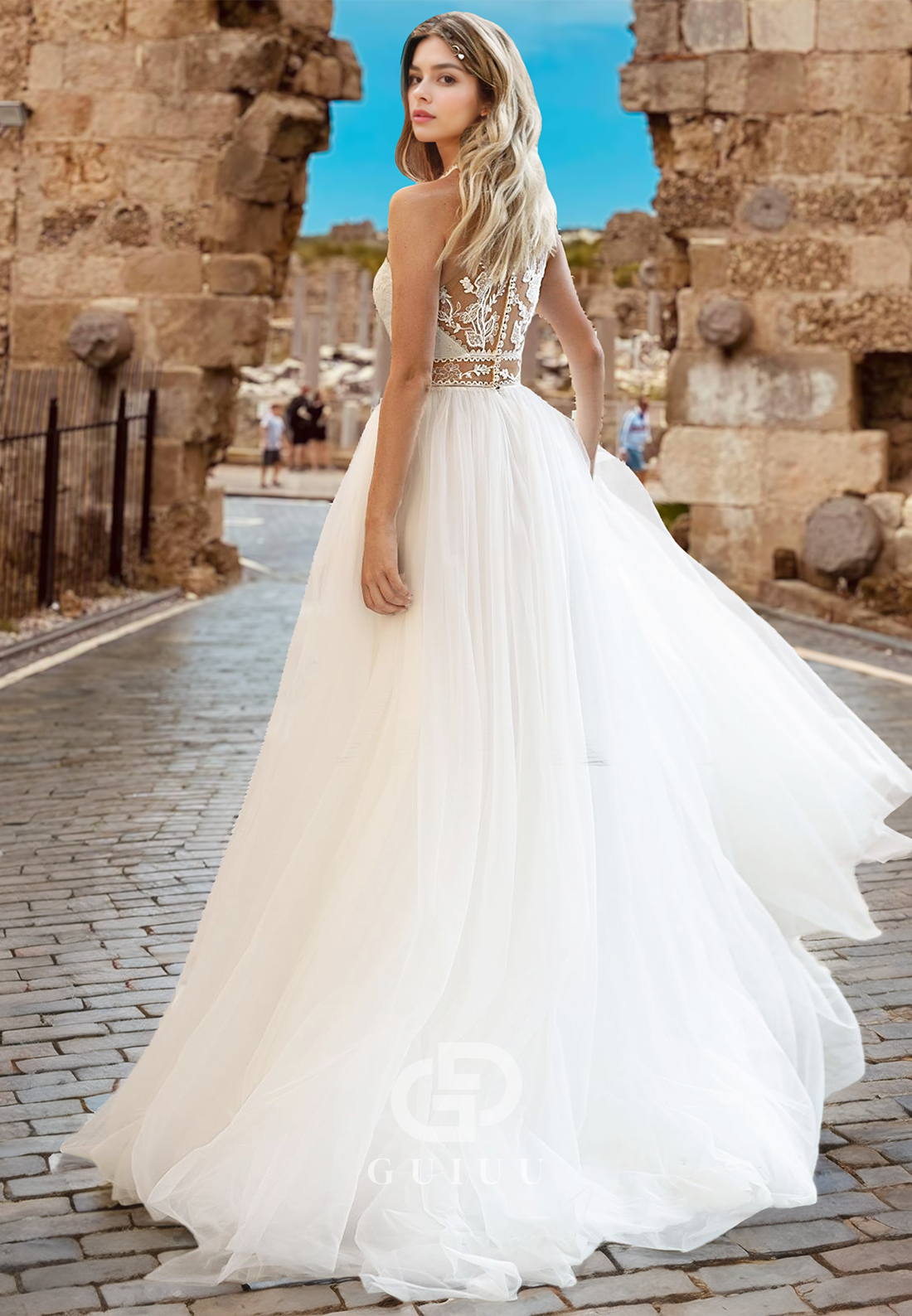 Charming A-Line Halter Sleeveless Corset Tulle Empire-Waist Lace Wedding Dress