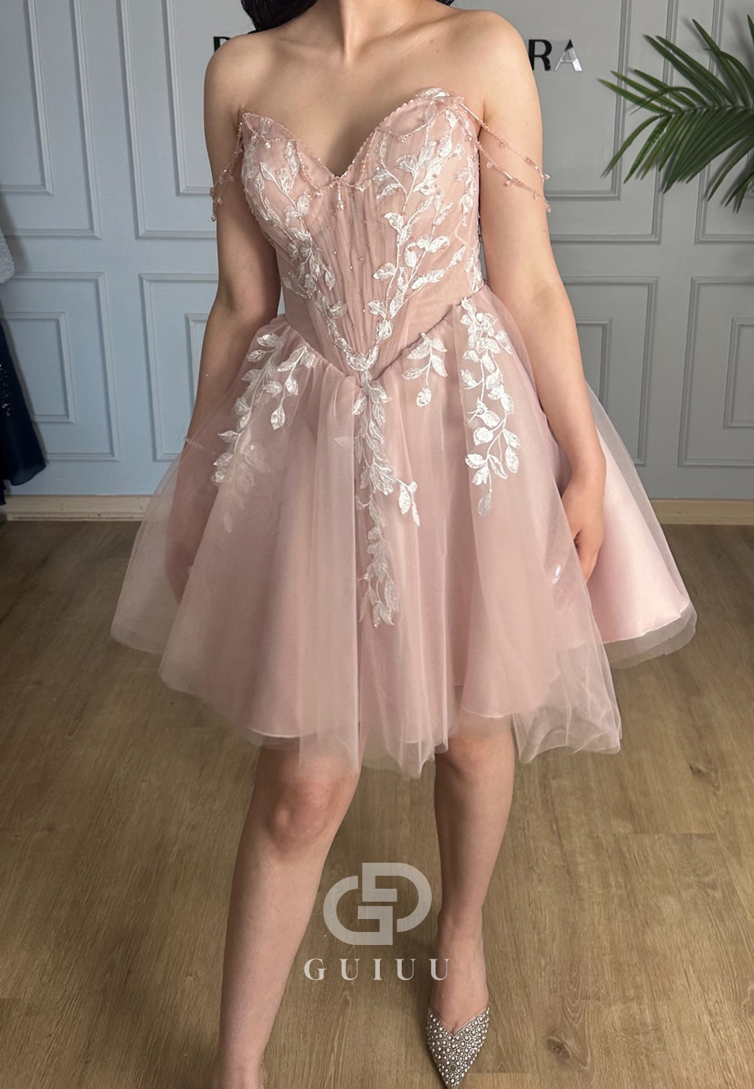 Rose Petal Sleeveless Strapless Appliques A-Line Homecoming Dress