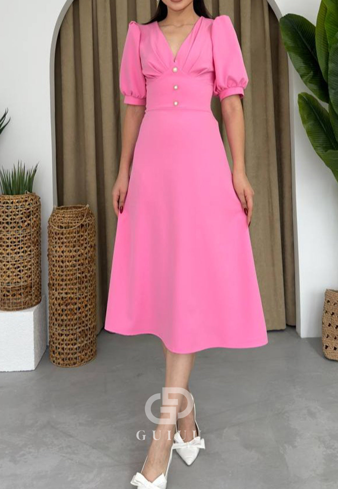 Simple Short Sleeves V-Neck Work Dress