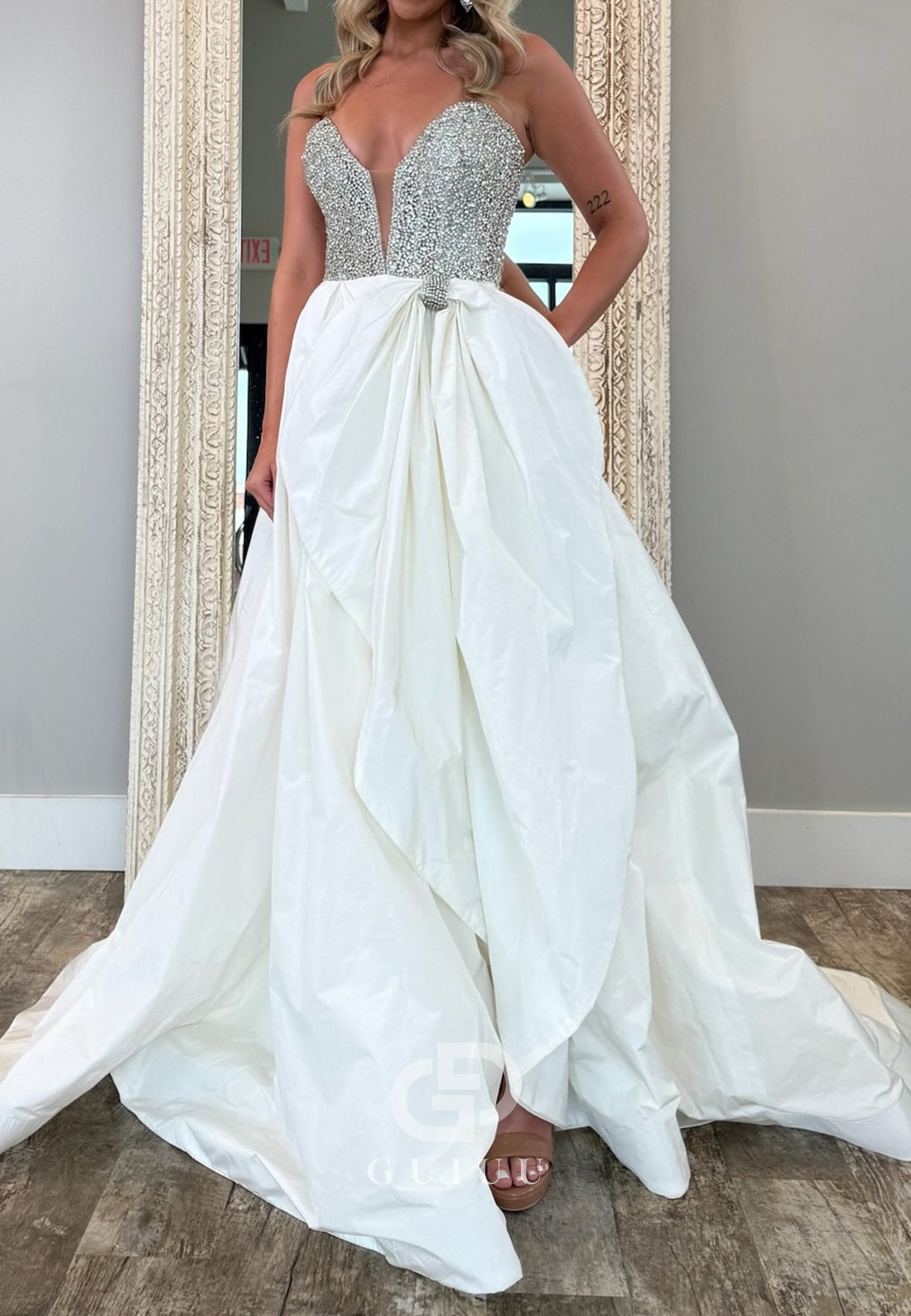 Simple Spaghetti Straps Sweetheart Sequins Prom Dress