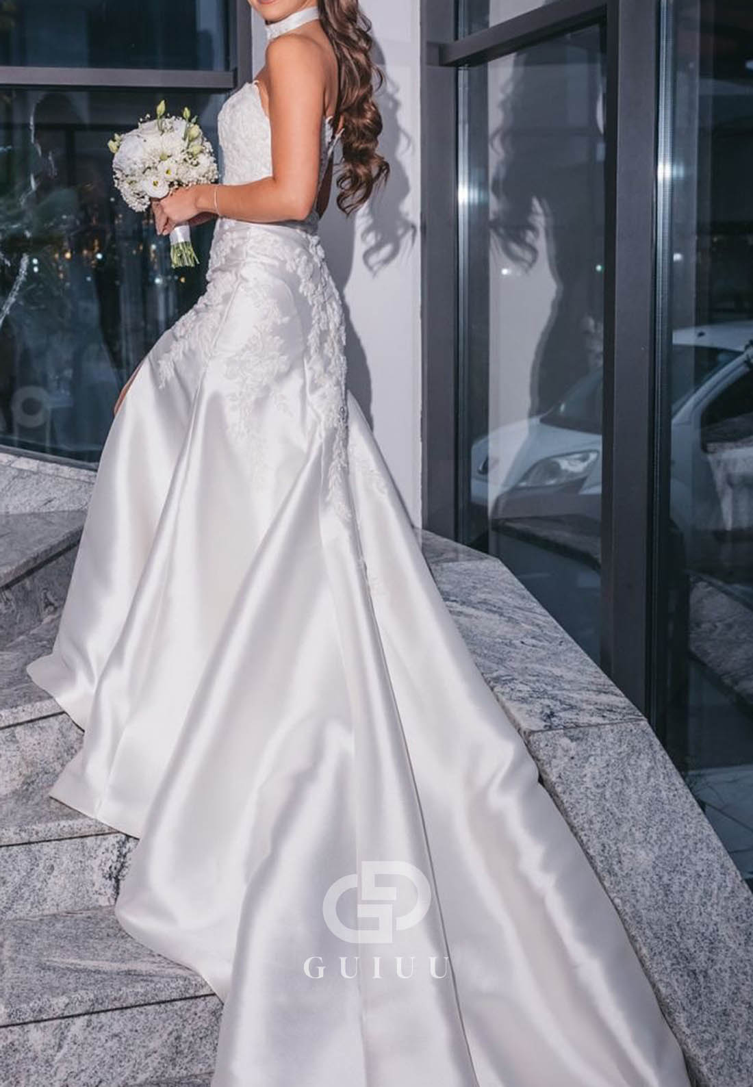 Charming Sweetheart Sleeveless Satin Wedding Dress