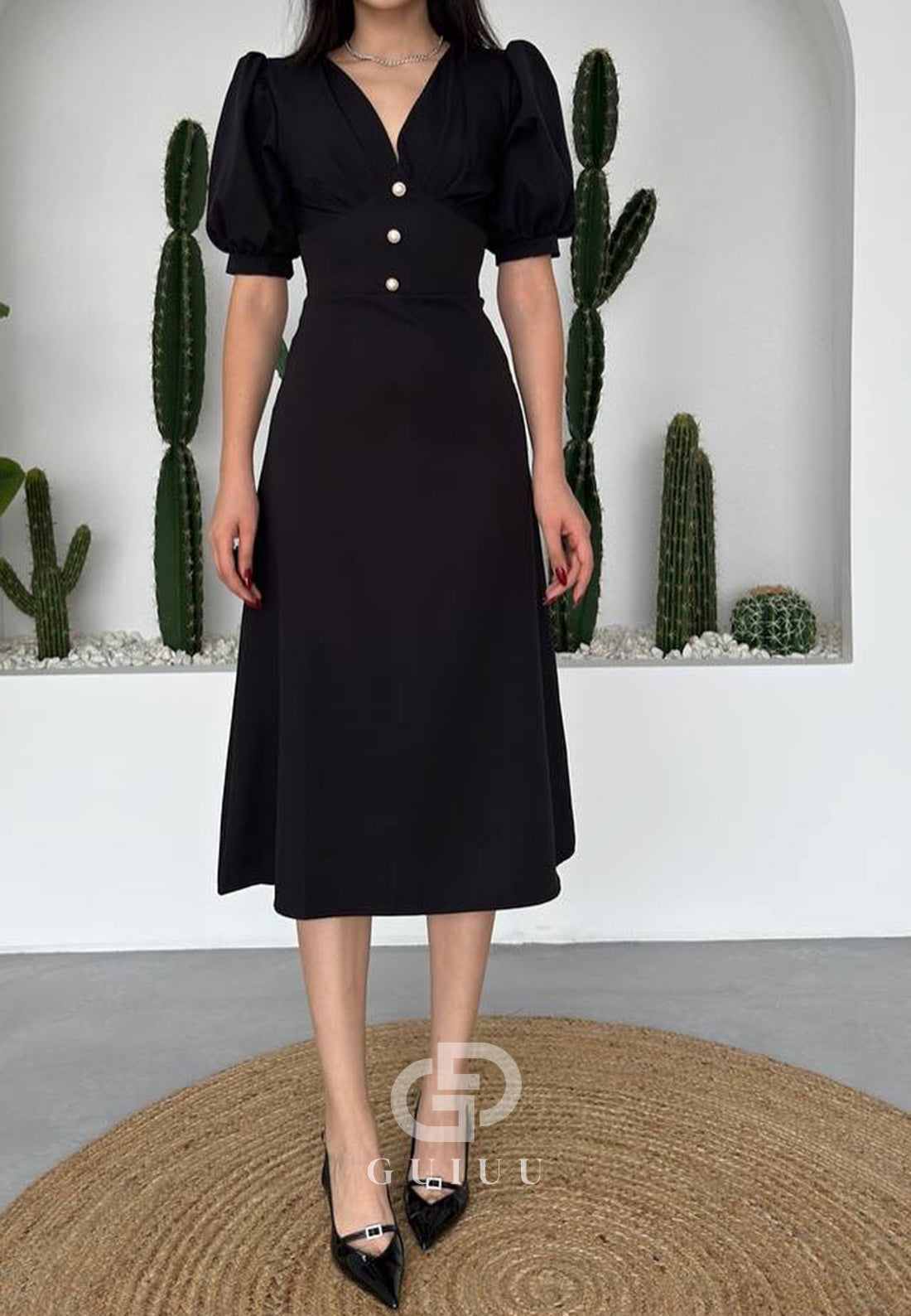 Simple Short Sleeves V-Neck Work Dress