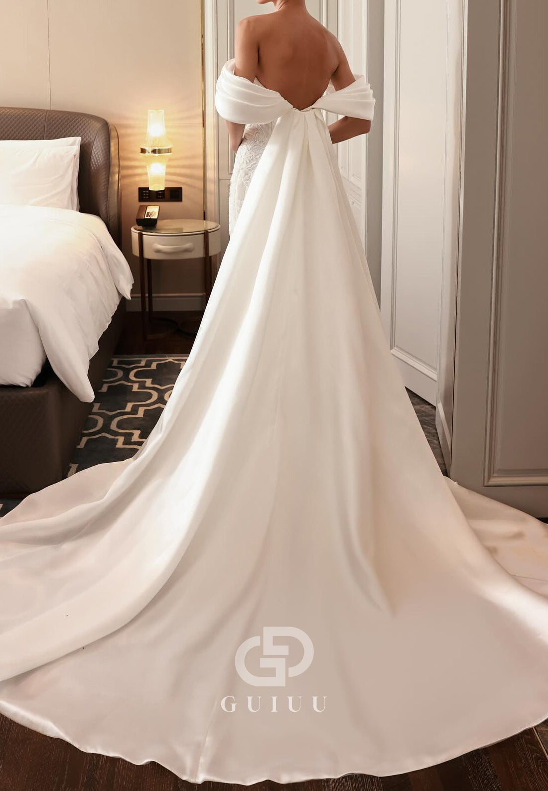 Mermaid Off-Shoulder Sweetheart Backless Lace Wedding Dress