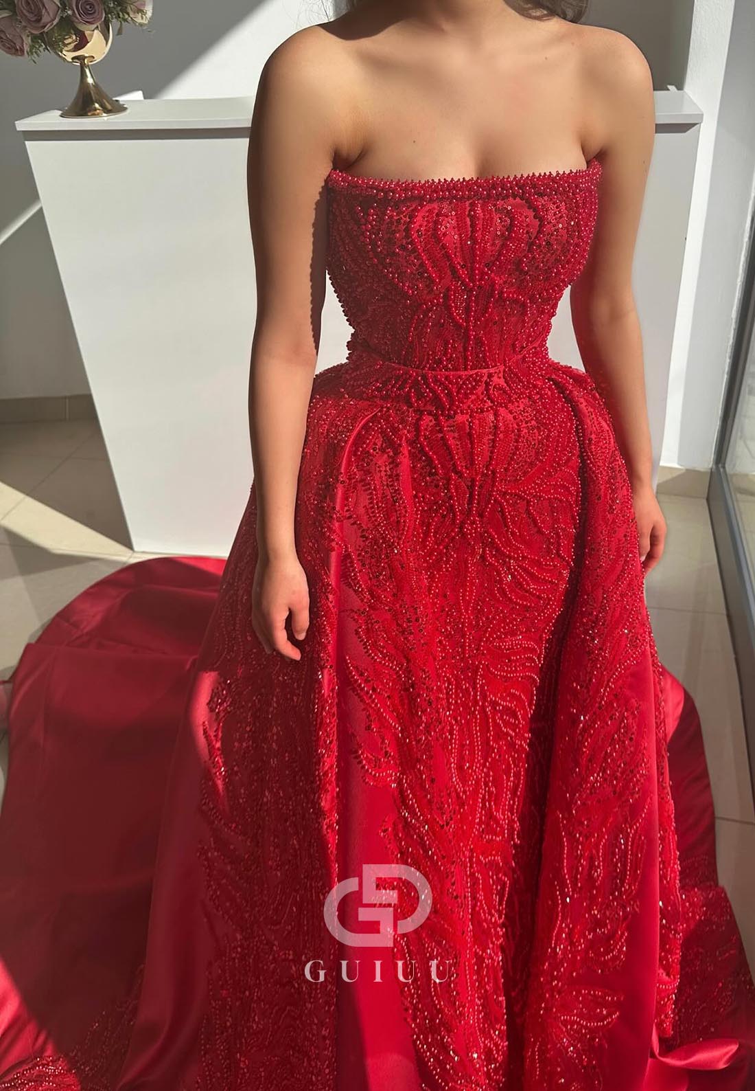 Charming A-Line Strapless Sleeveless Sequins Evening Dress