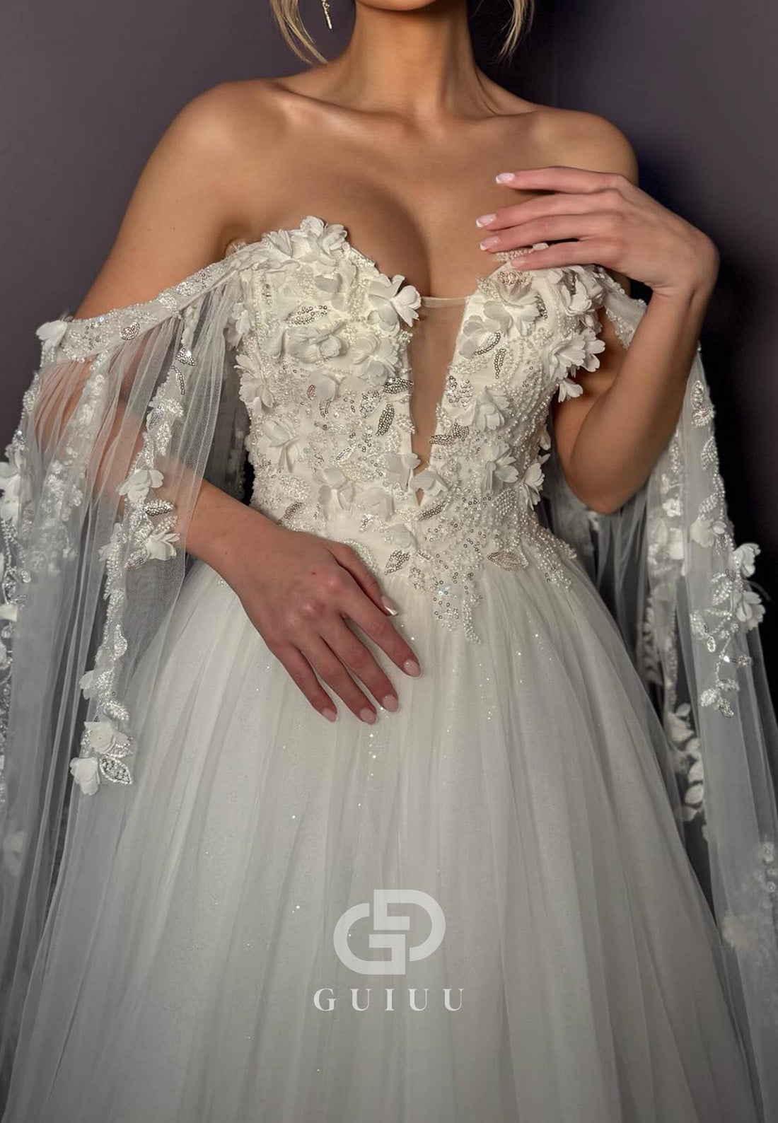 Charming Sleeveless Sweetheart Corset Lace Wedding Dress