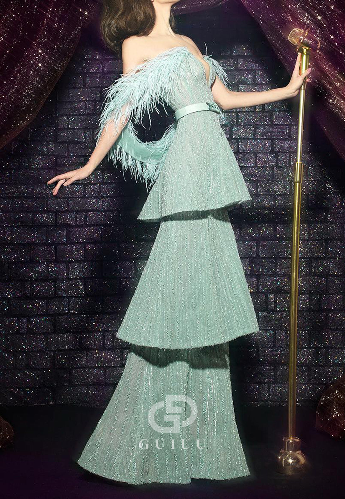 Charming A-Line Sweetheart Sleeveless Feathers Ruffles Evening Dress