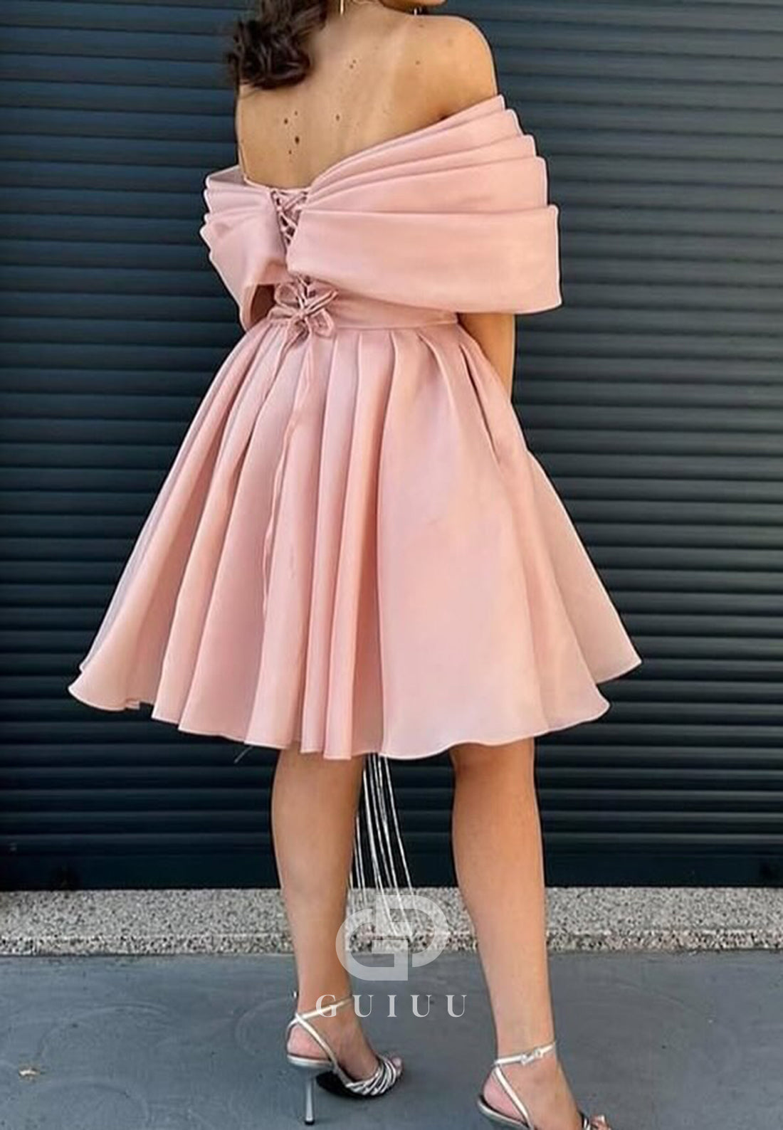 Blushing Pink Off-Shoulder Sleeveless A-Line Homecoming Dress