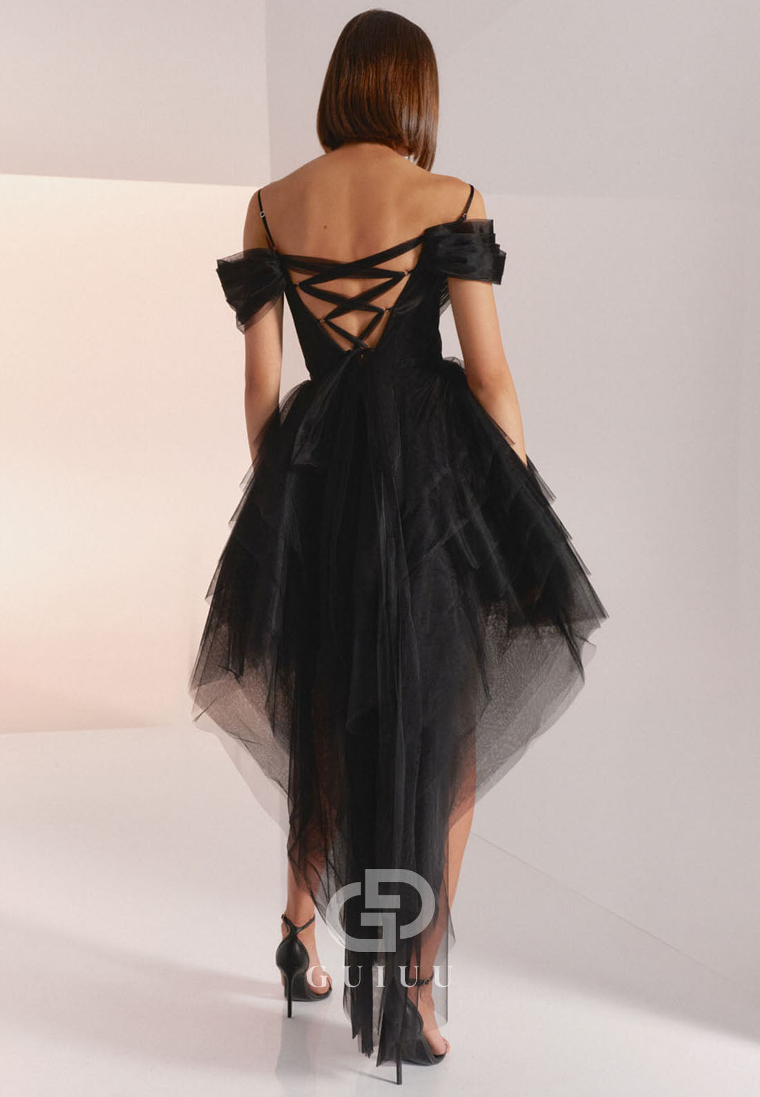 Black Spaghetti Straps Sweetheart Short Lace Homecoming Dress