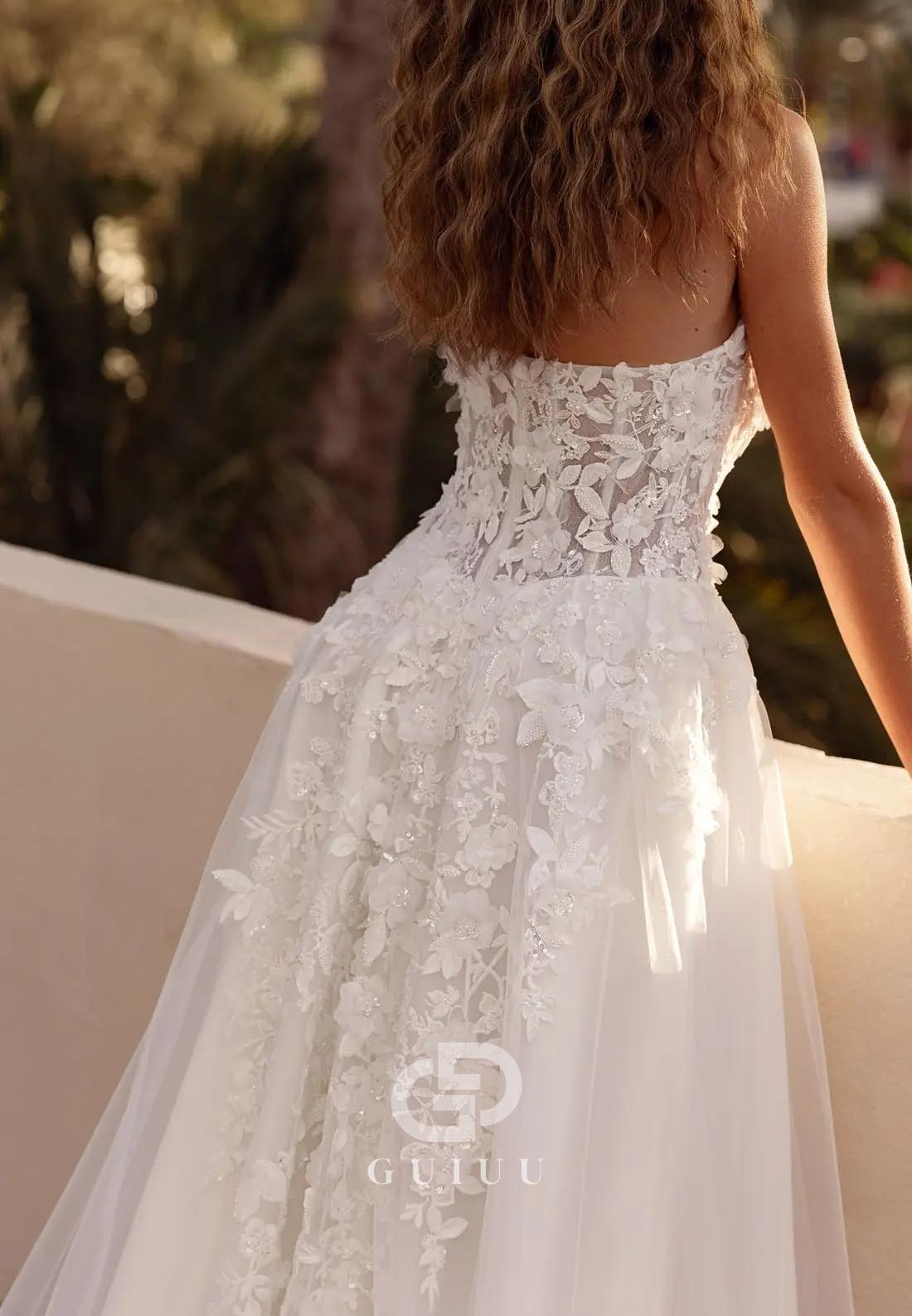 A-Line Strapless Sleeveless Floral Appliques Lace Wedding Dress