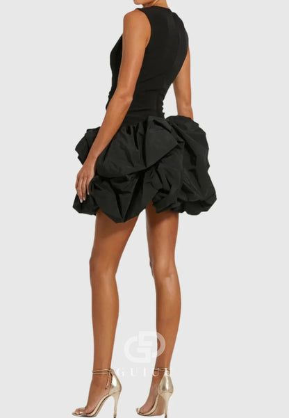 Black Scoop Sleeveless Short Appliques Homecoming Dress
