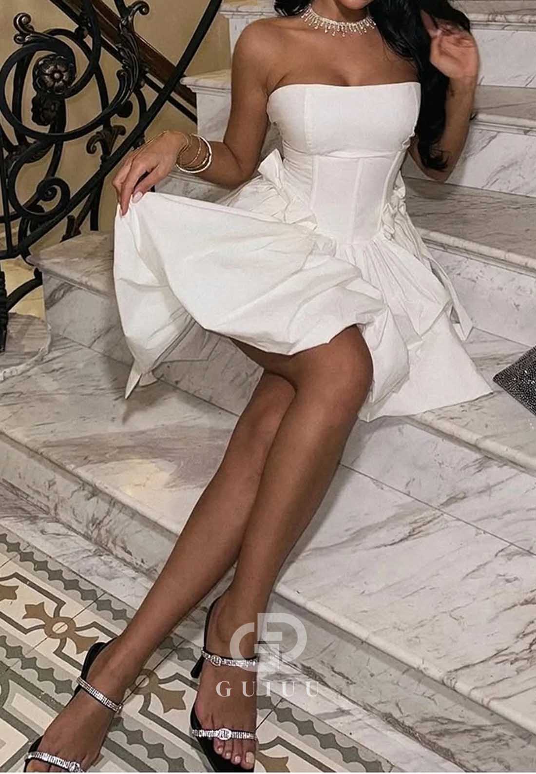 Simple Strapless Sleeveless Empire-Waist Homecoming Dress