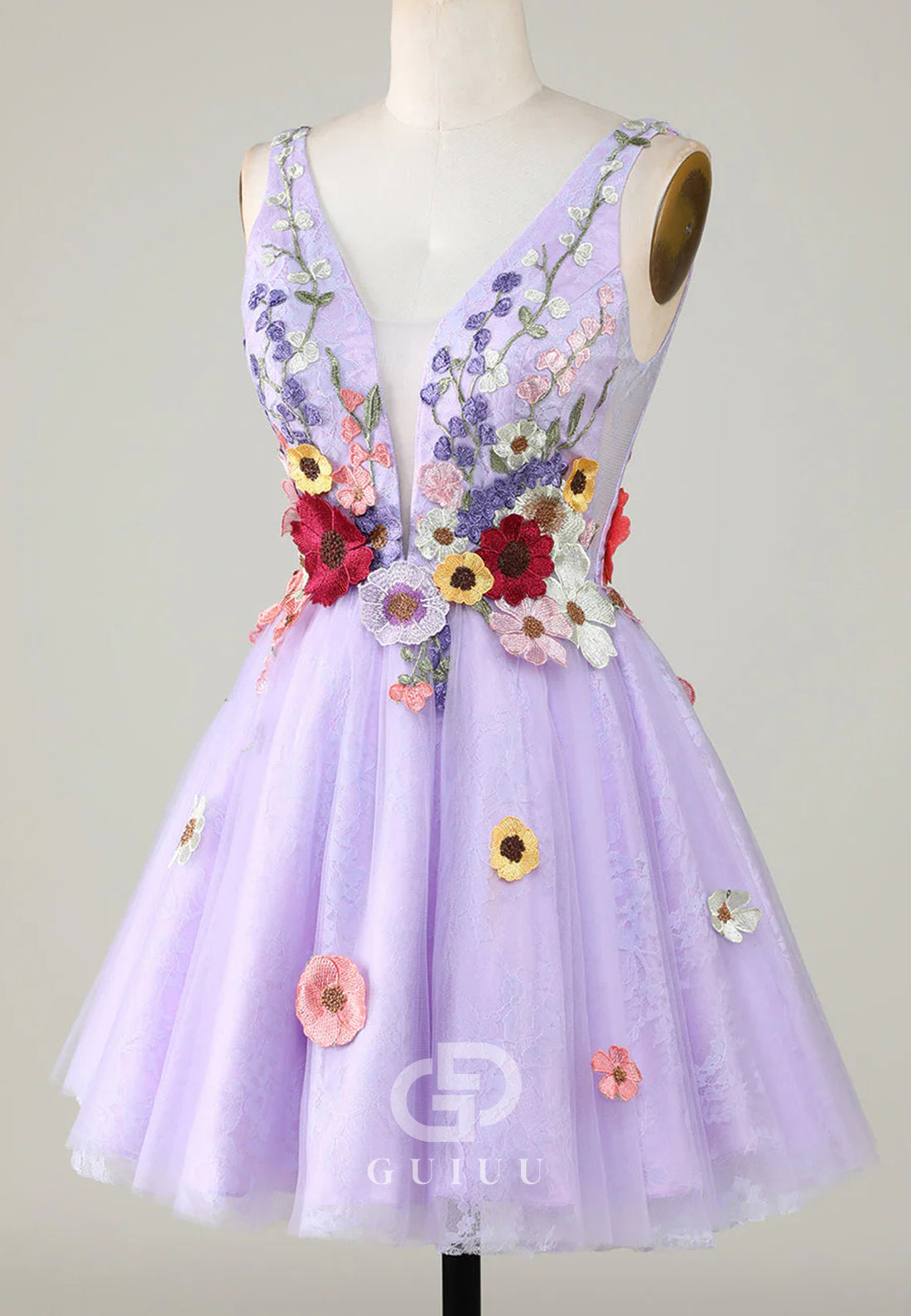 Lilac Spaghetti Straps V-Neck Floral Appliques Homecoming Dress