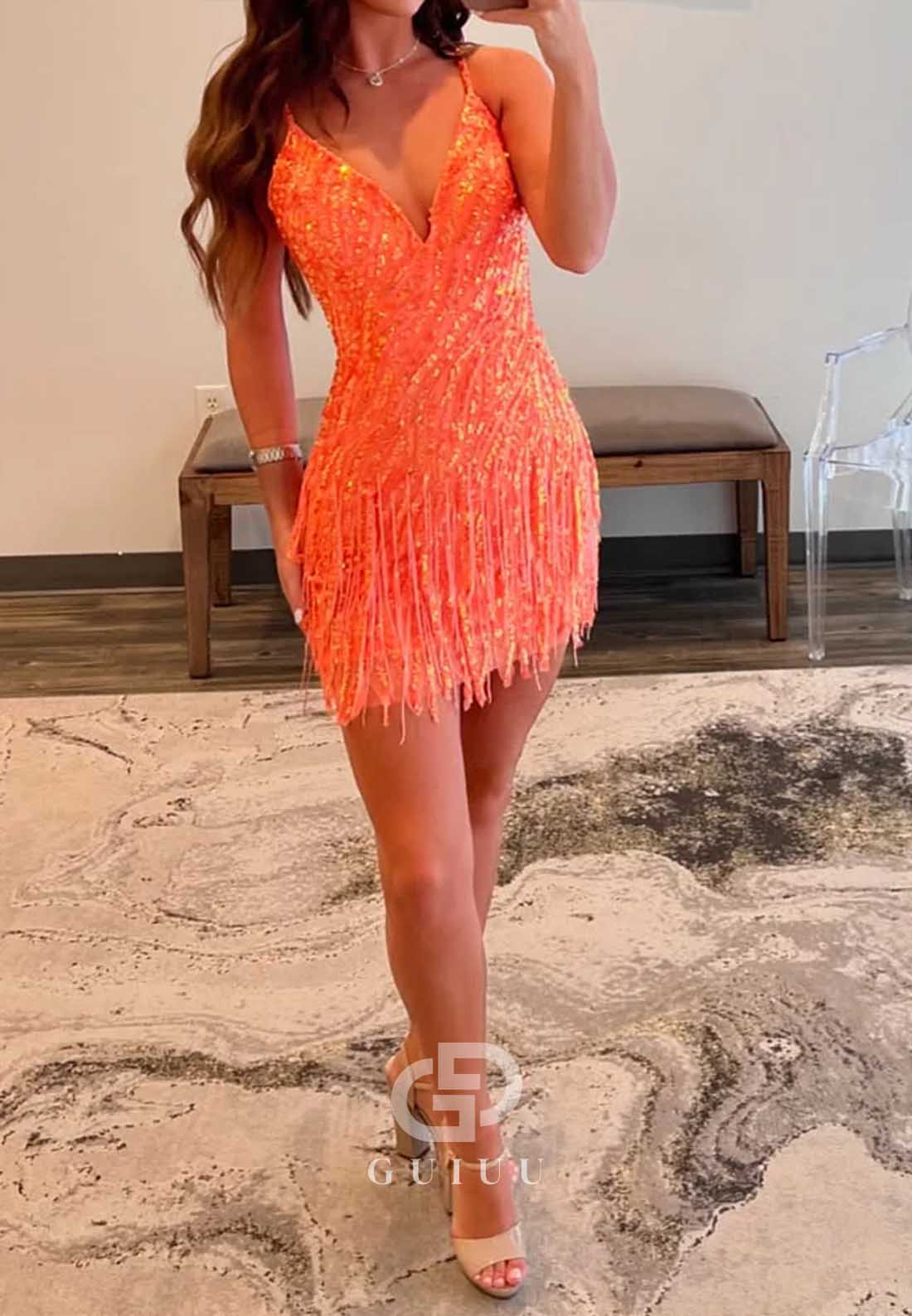 Sheath Spaghetti Straps V-Neck Sequins Homecoming Dress