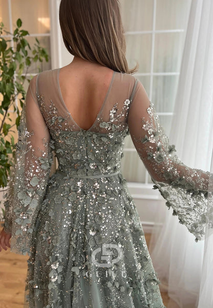 Charming A-Line Long Sleeves V-Neck Appliques Evening Dress