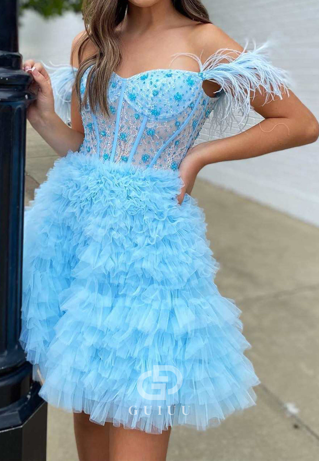 A-Line Sweetheart Sleeveless Corset Tulle Feathers Homecoming Dress