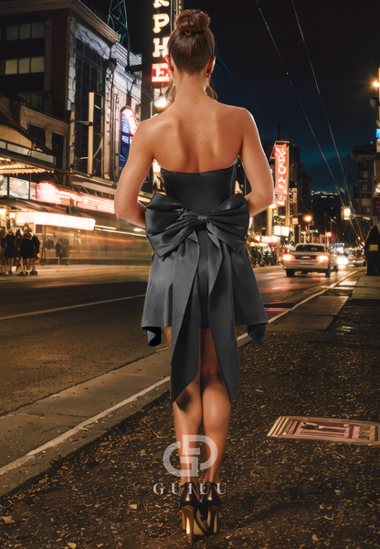 A-Line Strapless Sleeveless Back Zipper Short Homecoming Dress with Bow Knot