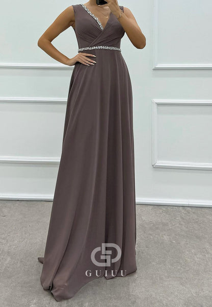 Charming Spaghetti Straps V-Neck Beads Evening Dress