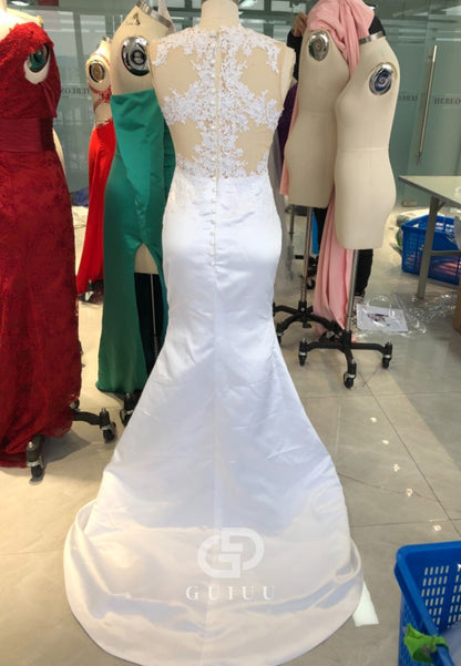 Mermaid Sleeveless Scoop Court Train Appliques Satin Wedding Dresses