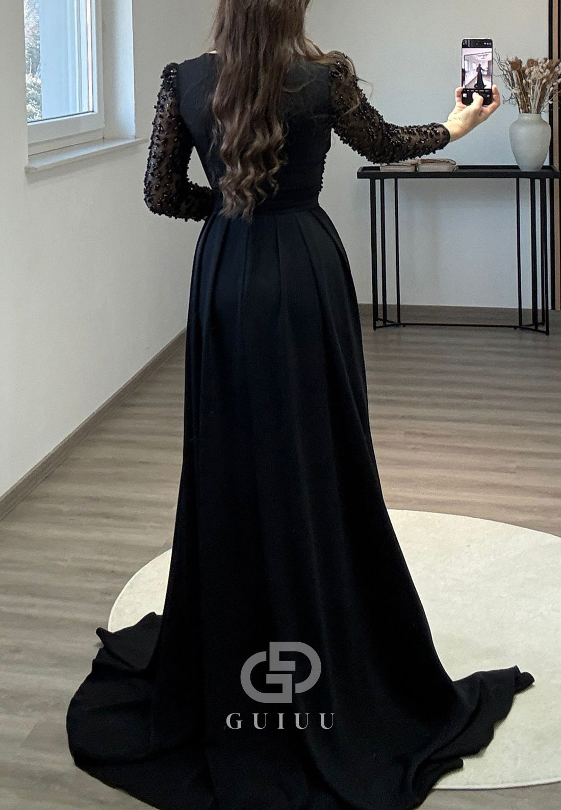 Long Sleeves V-Neck Prom Dress with Beads Sweep Train Evening Dress