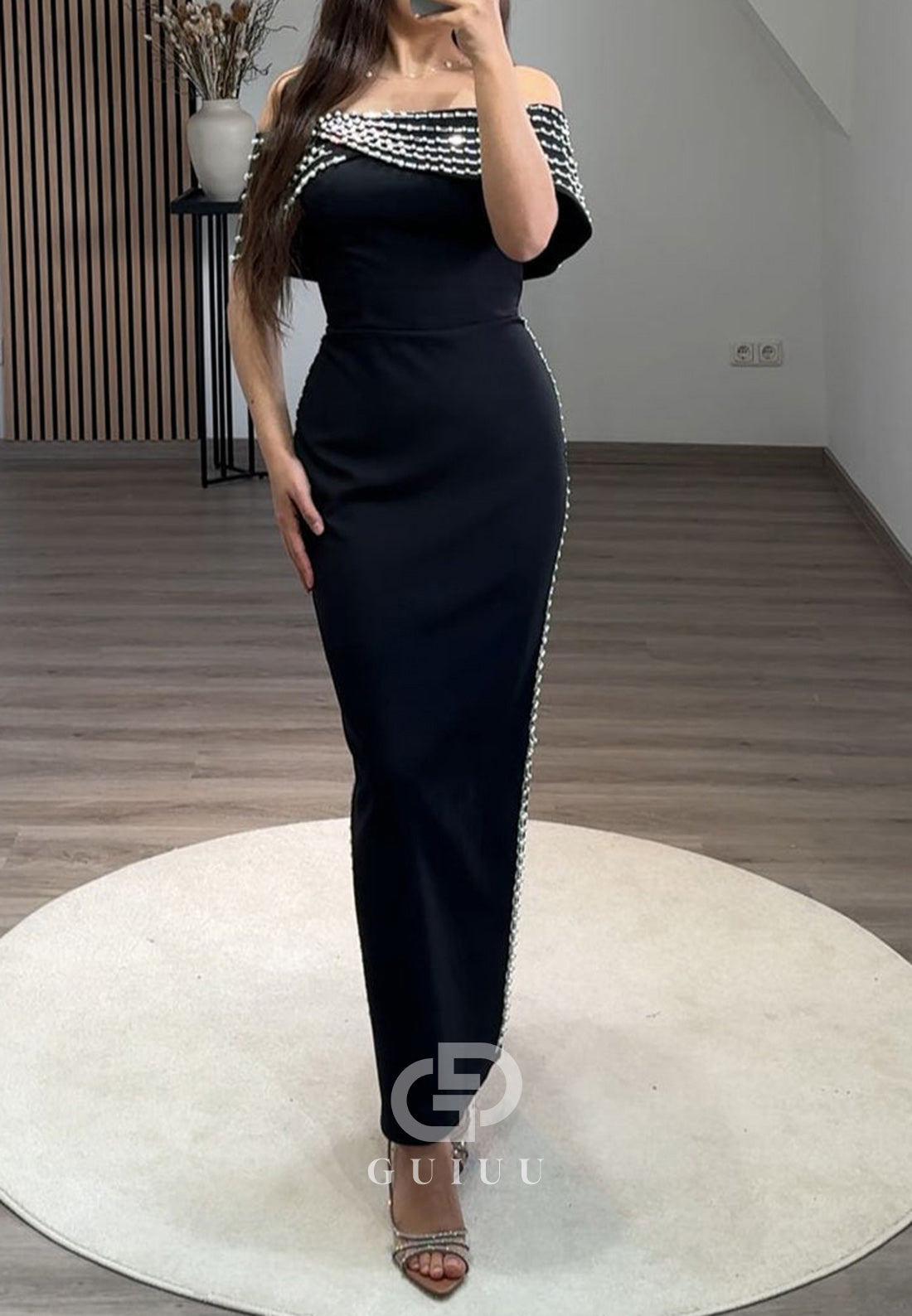 Elegant Off-Shoulder Prom Dress with Pearls Ruched Formal Dress