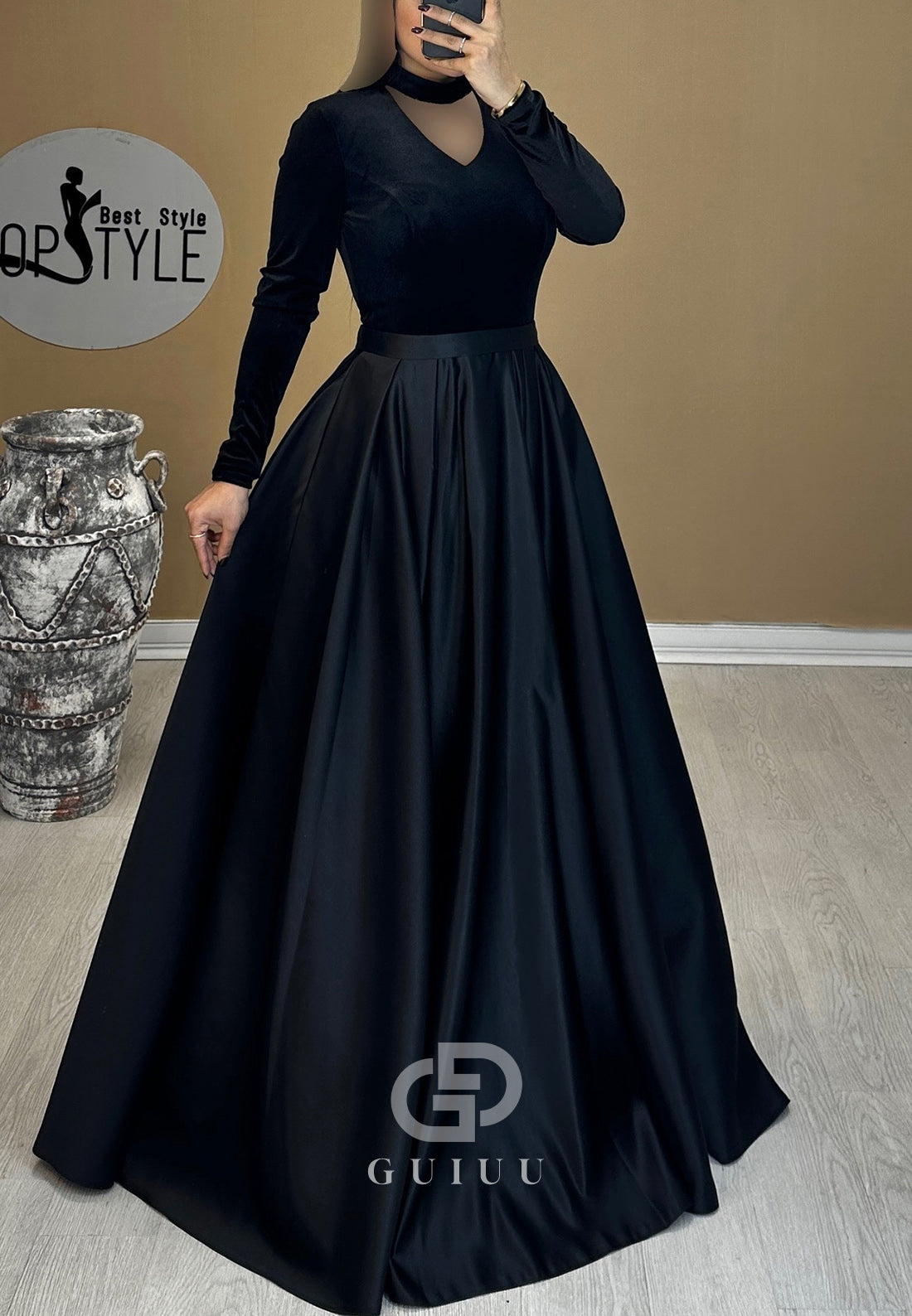 A-Line Halter Long Sleeves Empire-Waist Evening Dress