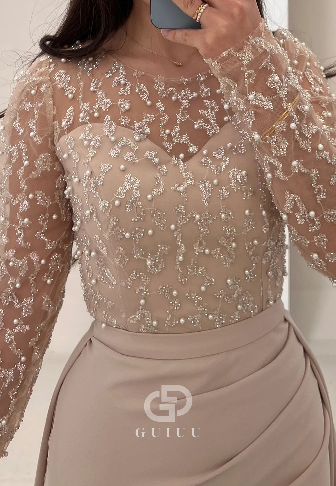 Blushing Pink Long Sleeves Scoop Appliques Evening Dress