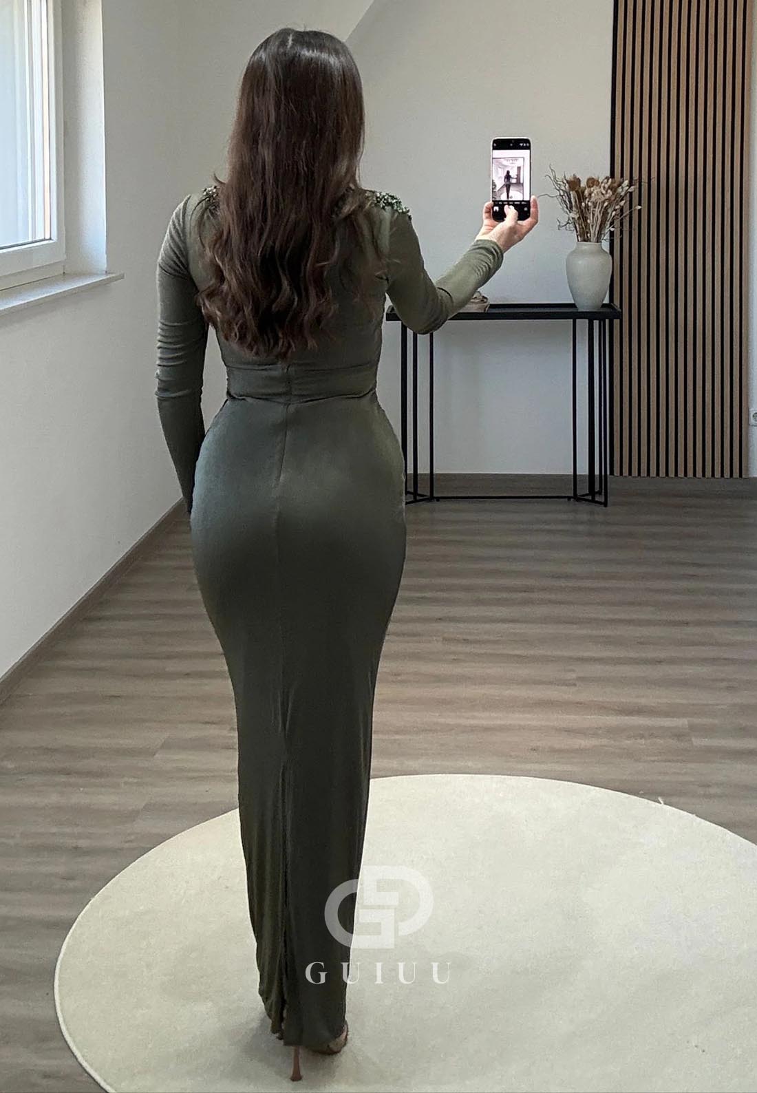 Sheath Long Sleeves Scoop Sequins Ruched Evening Dress