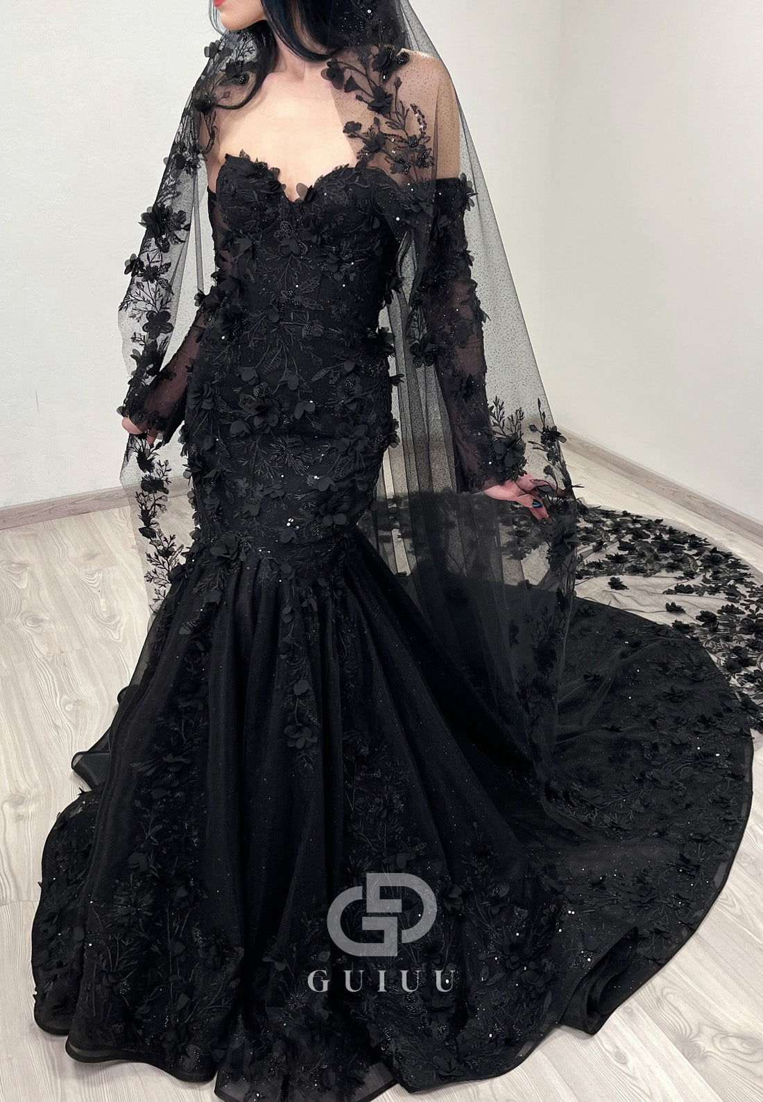 Black Long Sleeves Scoop Floral Appliques Wedding Dress