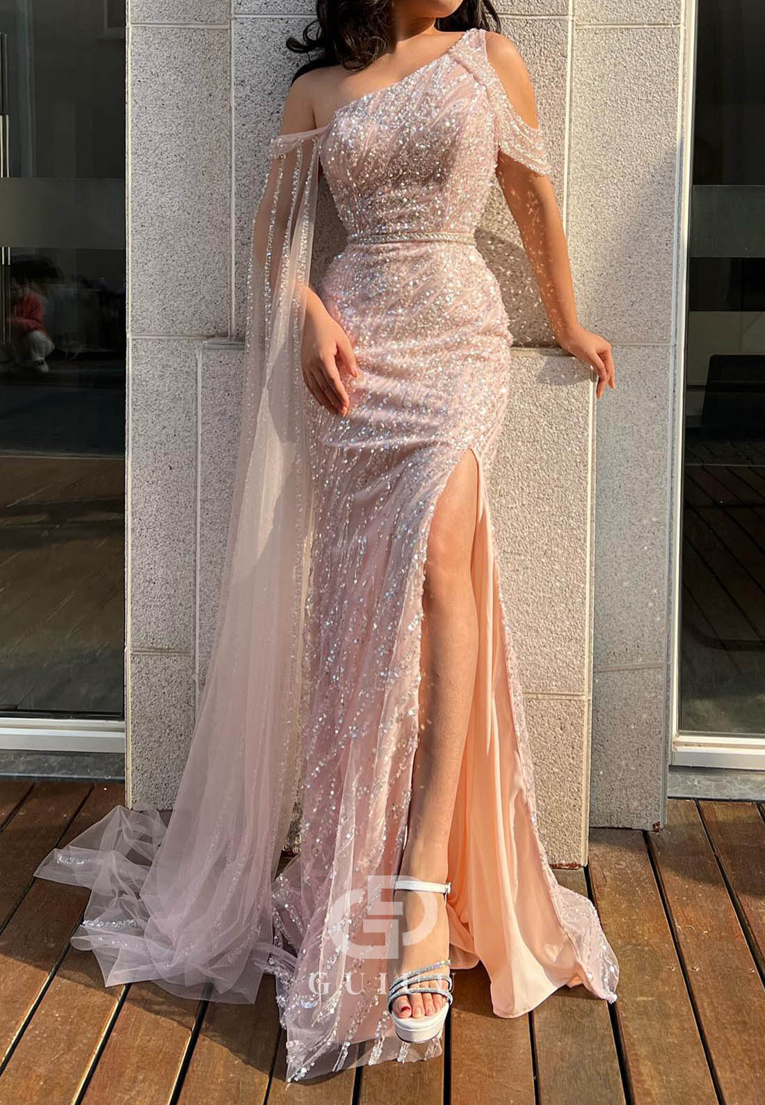 Blushing Pink Sleeveless Empire-Waist Sequins Prom Dress