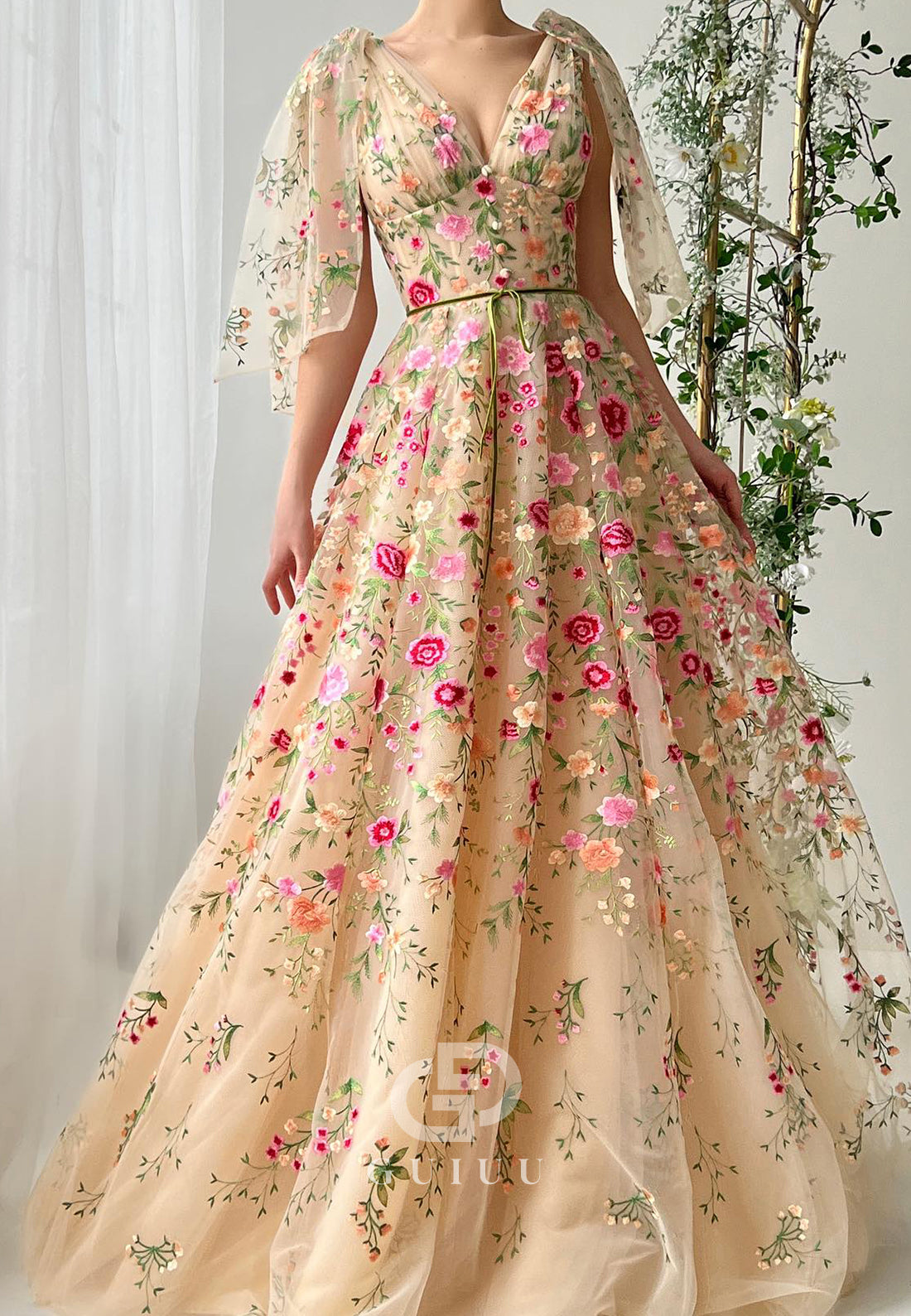 Charming A-Line Cap Sleeves V-Neck Floral Printed Prom Dress