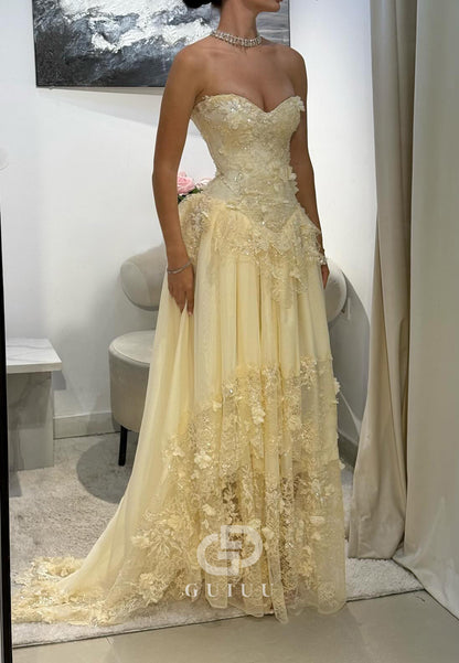 Daffodil A-Line Strapless Sleevelss Floral Appliques Prom Dress