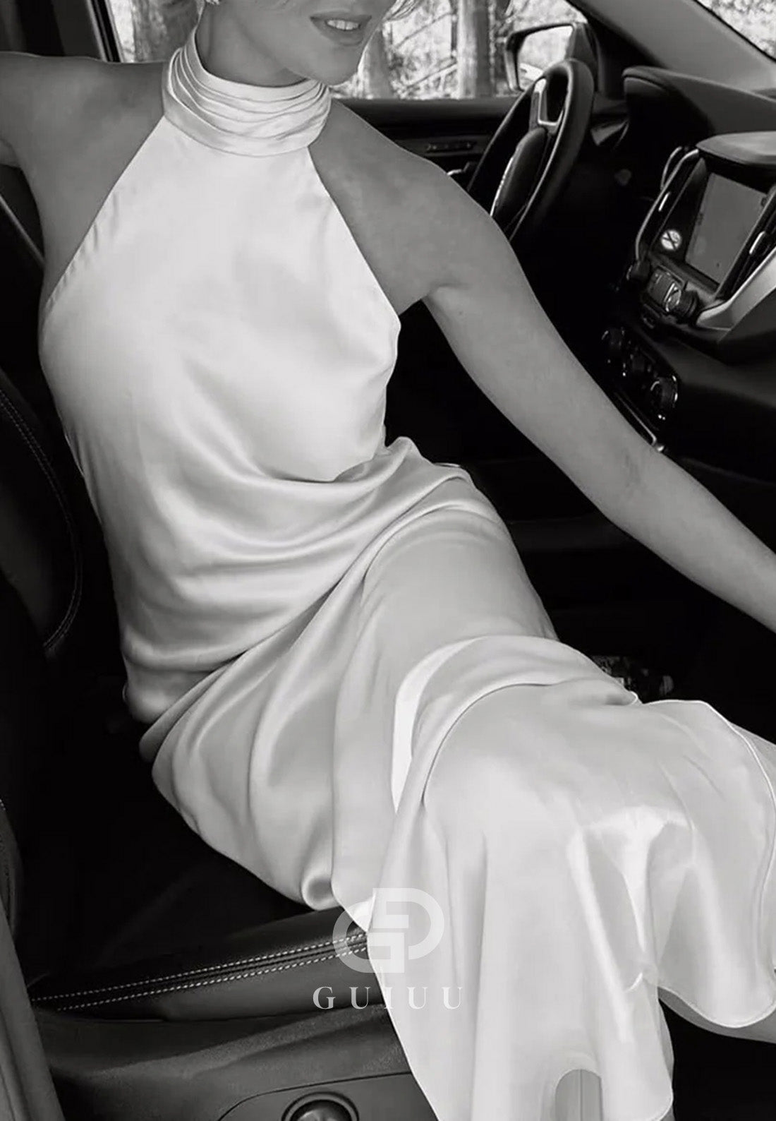 Fashion Sheath Halter Neck Green Long Prom Dress with Open Back