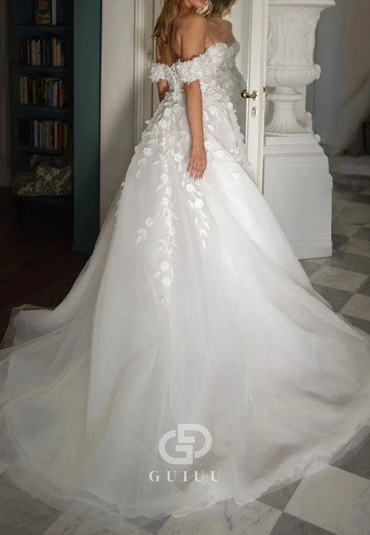 Fashionable 3D Appliques Marriages A Line Tulle Lace Wedding Dress