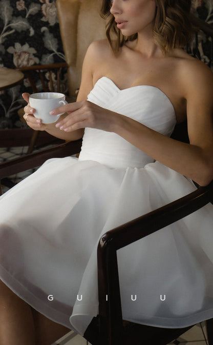 GW285 - Chic & Modern A-Line Strapless White Short Beach Wedding Party Dress