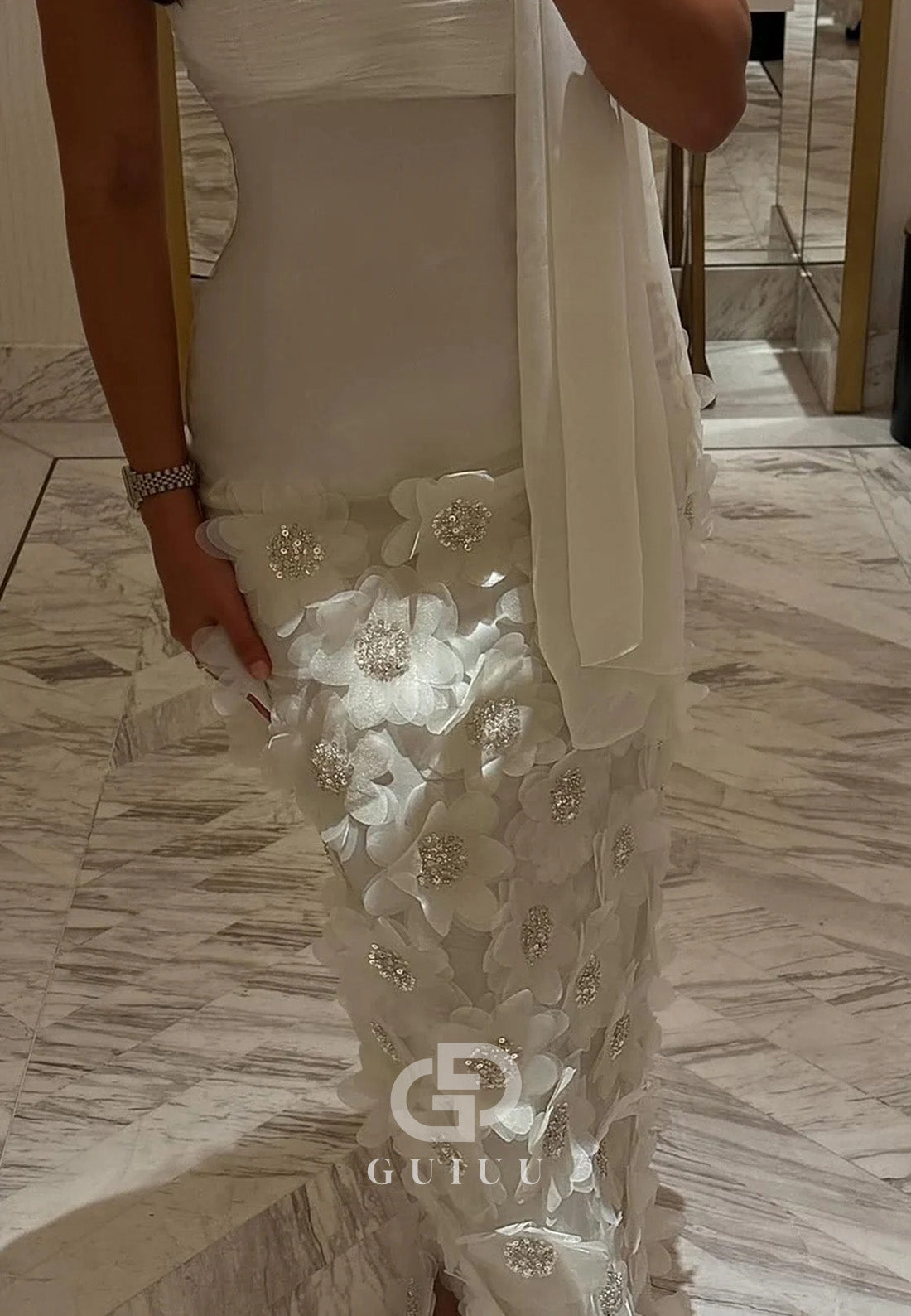 Gorgeous Sheath Strapless White Long Prom Dress with Appliques