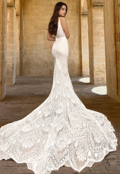 Mermaid Spaghetti Straps V-Neck Court Train Appliques Satin Wedding Dress