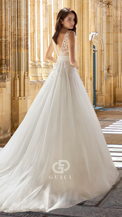 A-Line V-Neck Sleeveless Lace Appliques Tulle Ball Gown Lace Wedding Dress