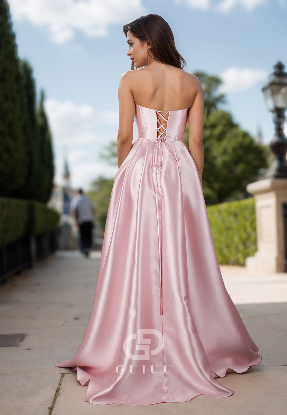Elegant A-Line Sleeveless Strapless Prom Dress with Slit Empire-Waist Evening Formal Dress
