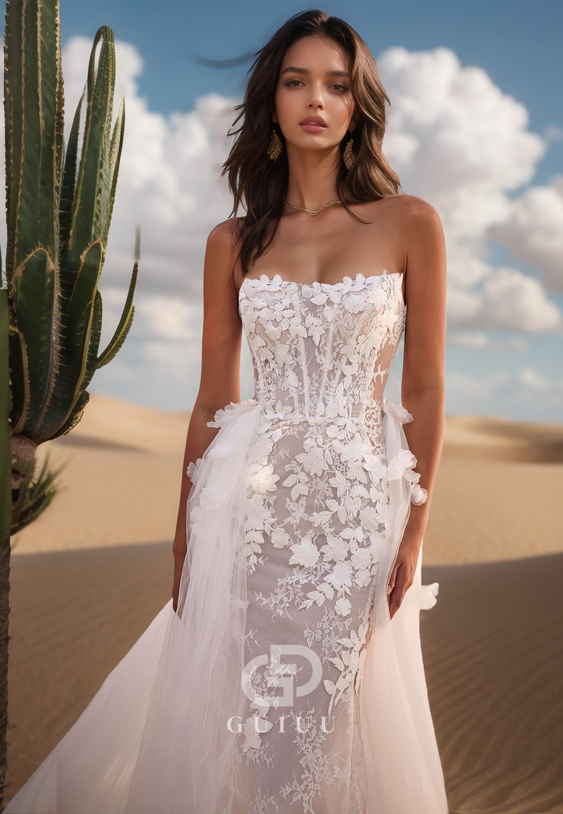 Mermaid Sleeveless Strapless Floral Appliques Lace Wedding Dress