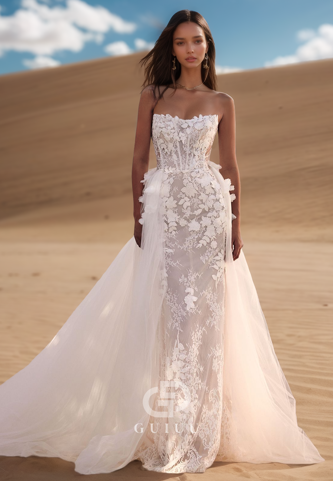 Mermaid Sleeveless Strapless Floral Appliques Lace Wedding Dress