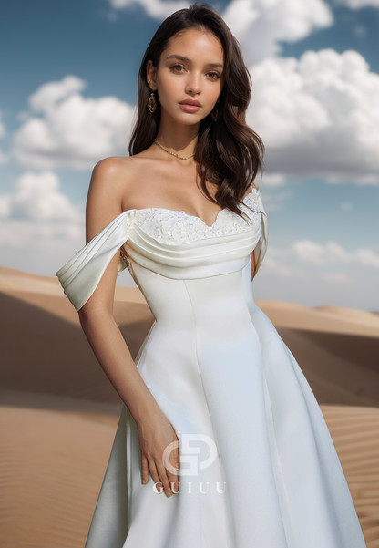 Simple Sleeveless Strapless Empire-Waist Satin Wedding Dress