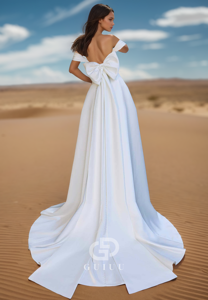 Simple Sleeveless Strapless Empire-Waist Satin Wedding Dress