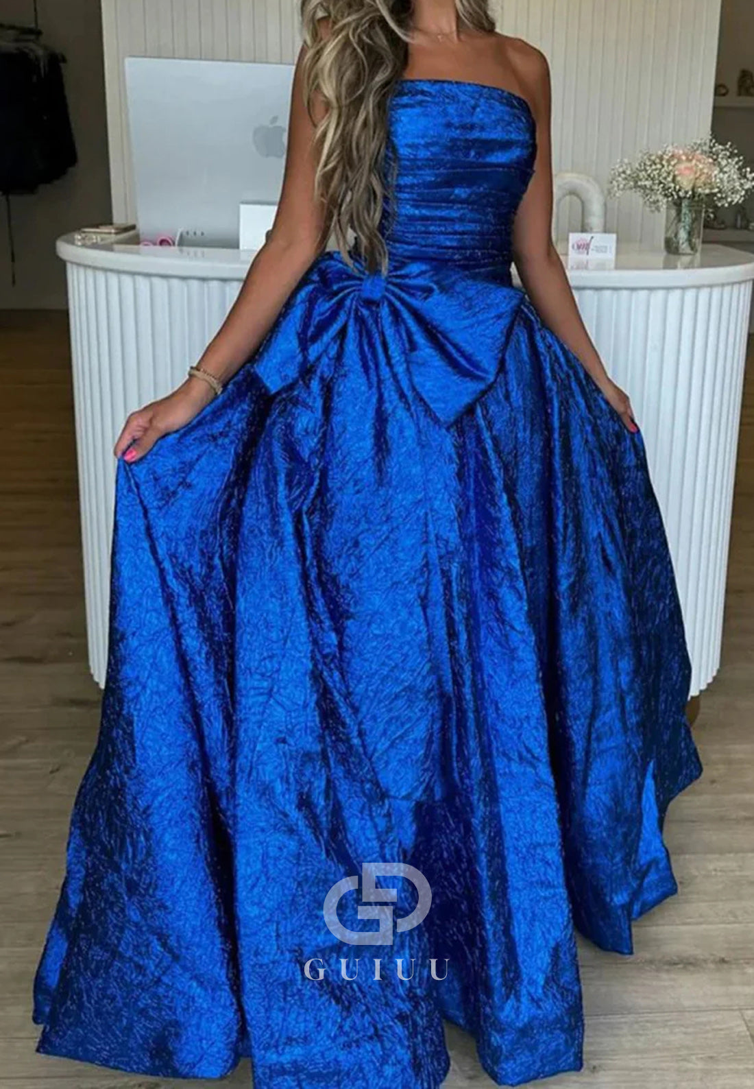 Strapless Sleeveless A - Line Long Prom Dress With Bowknot