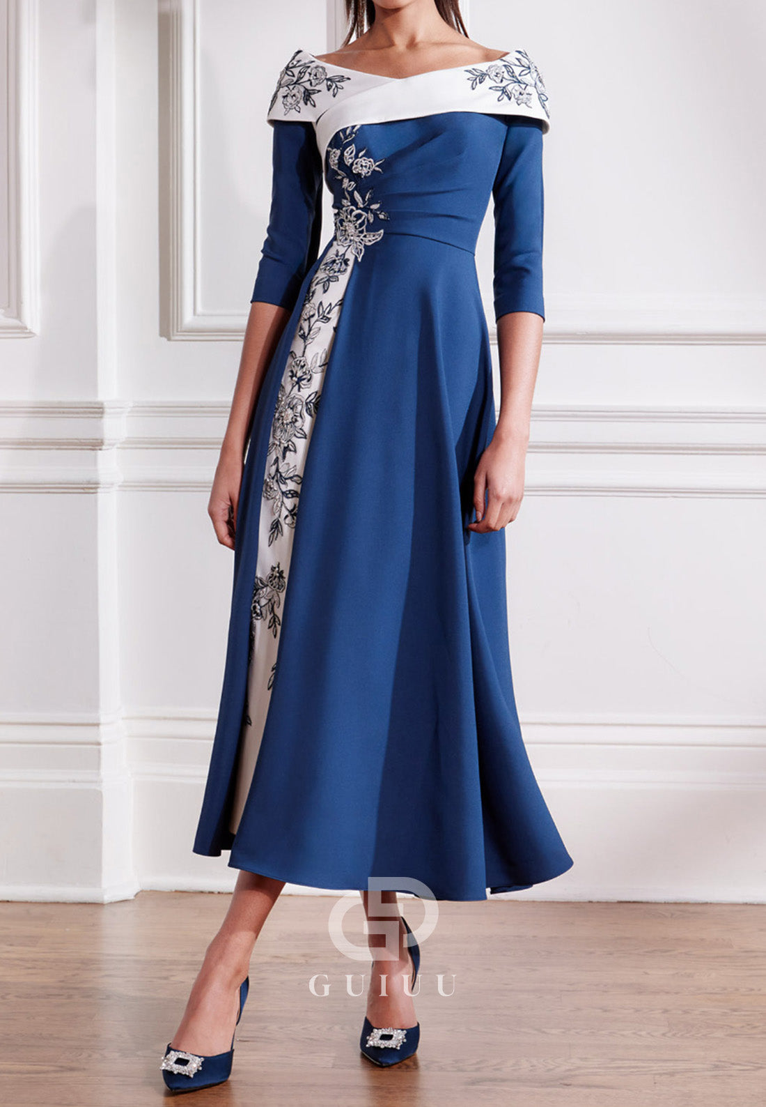 Ink Blue Long Sleeves Of-Shoulder A-Line Appliques Mother of the Bride Dress