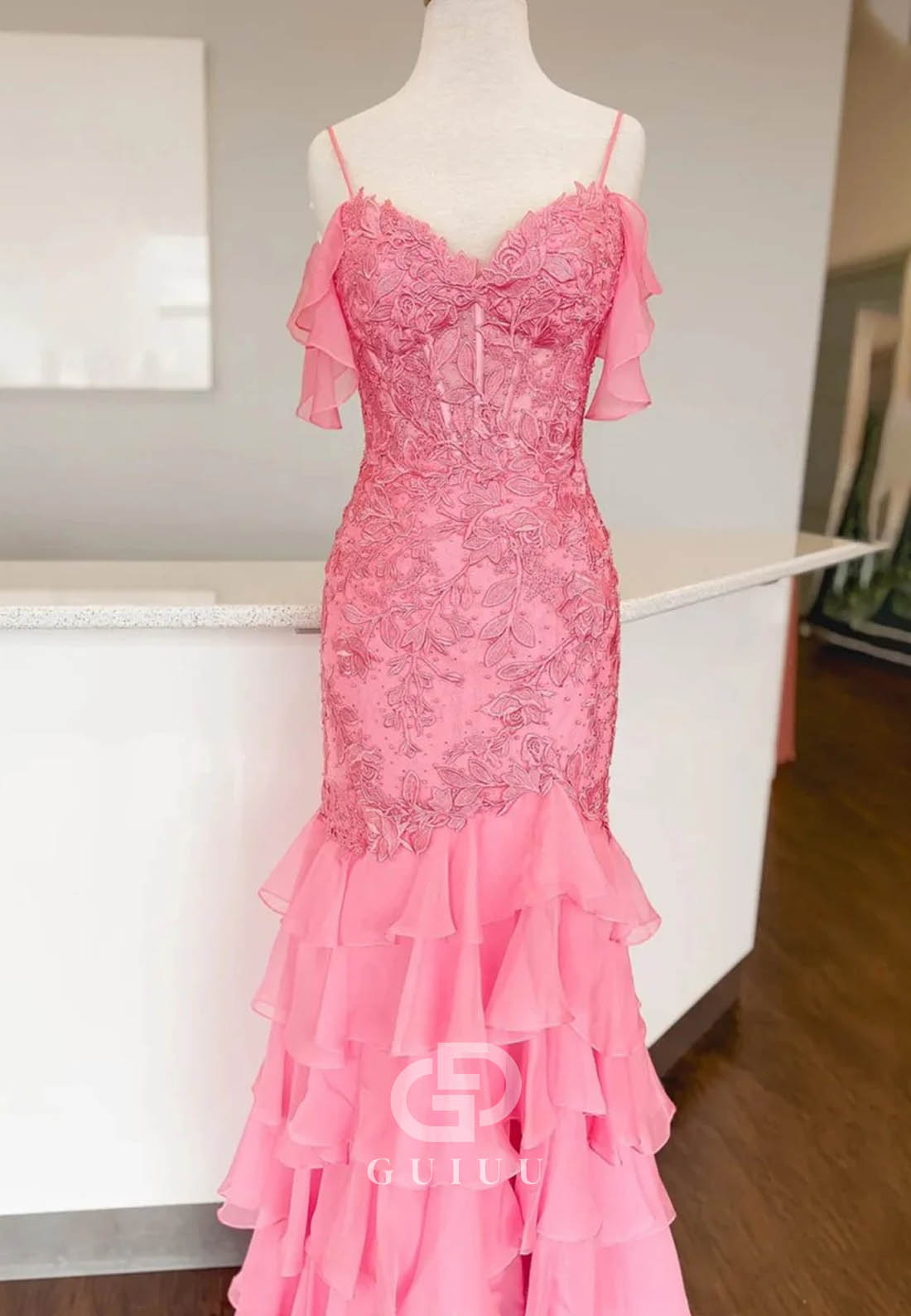 Mermaid Cold Sleeves Red Lace Ruffles Prom Dress