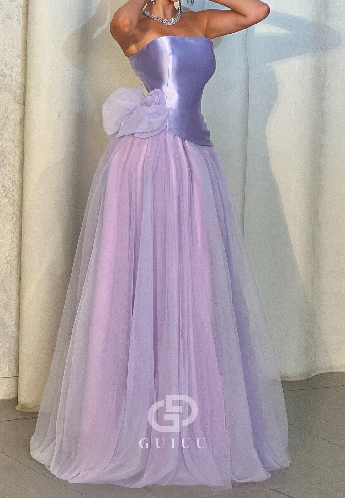 Lilac Sleeveless Strapless A-Line Lace Prom Dress