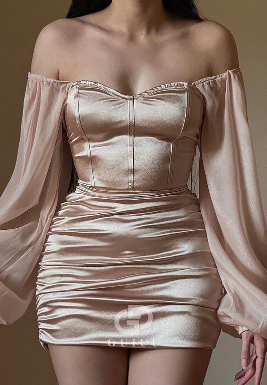 Long Sleeves Scoop Ruched Mini Homecoming Dress