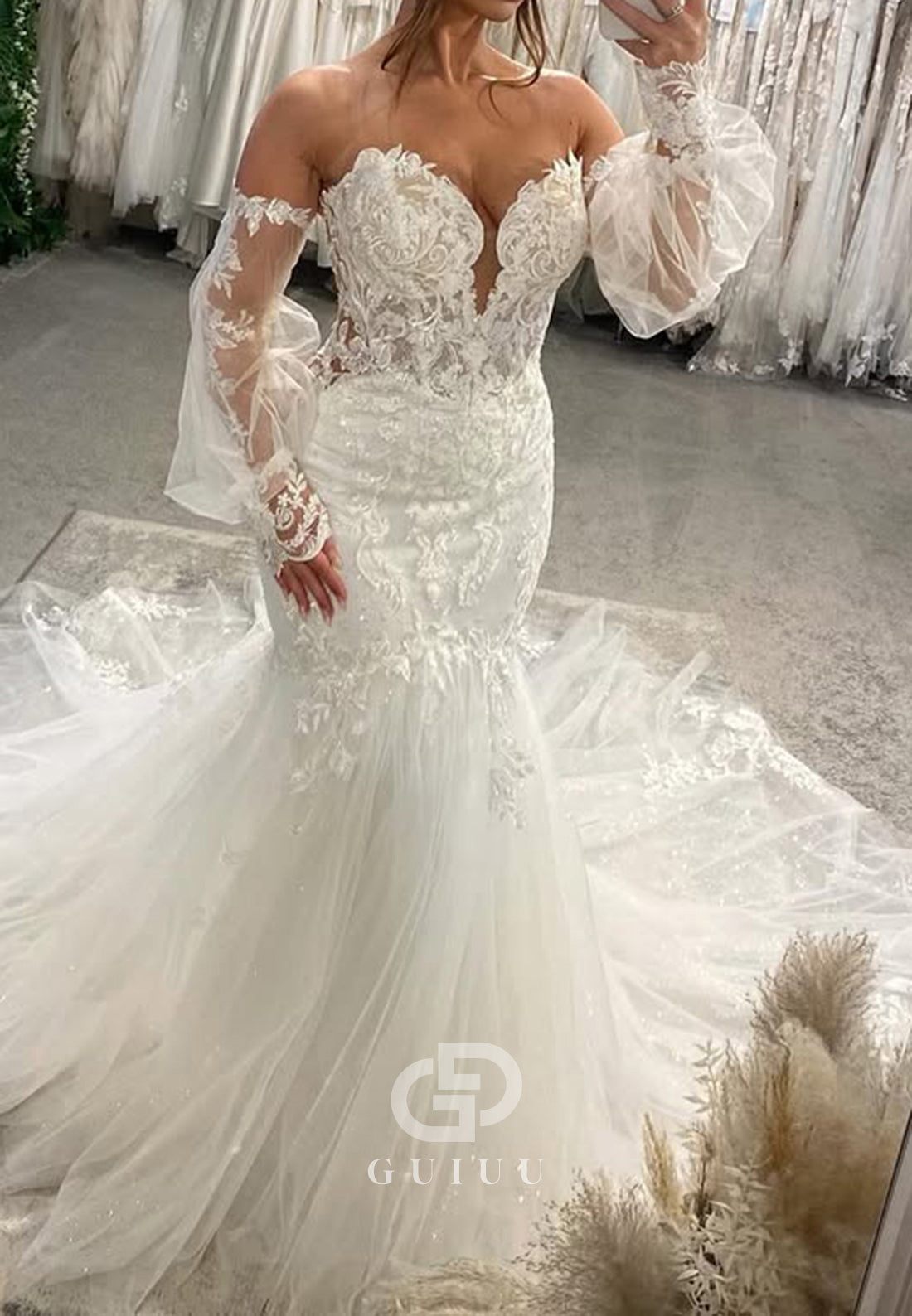 Long Sleeves Sweetheart Corset Appliques Mermaid Wedding Dress
