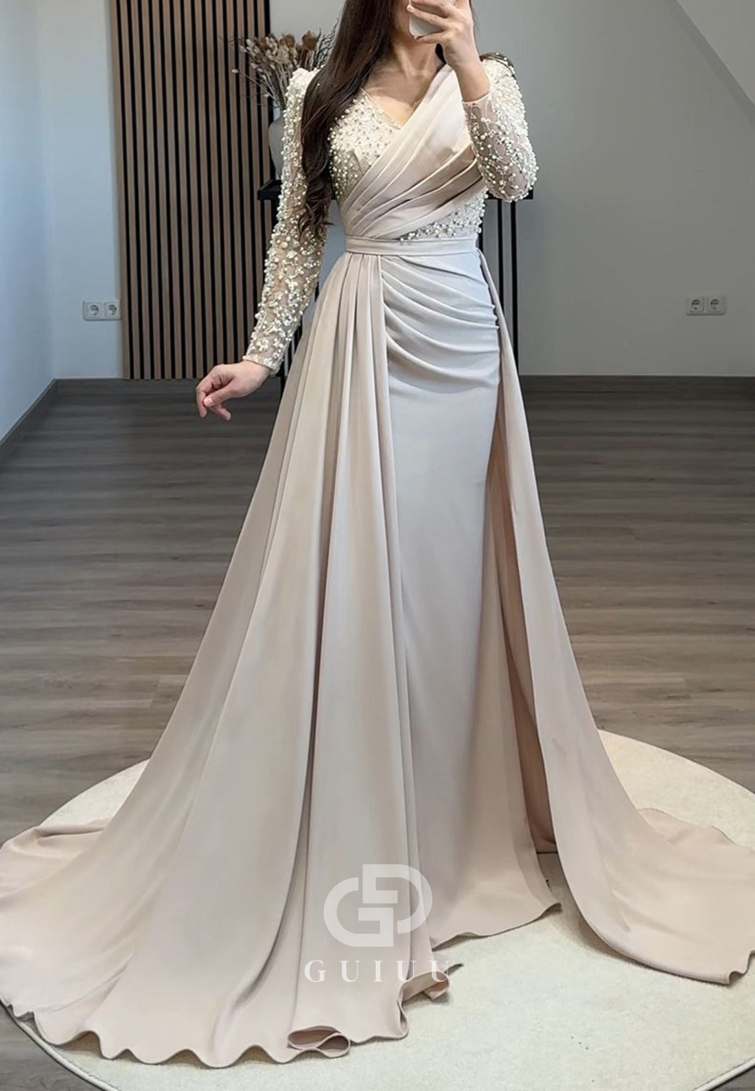 Long Sleeves V-Neck Prom Dress with Beads Sweep Train Evening Dress